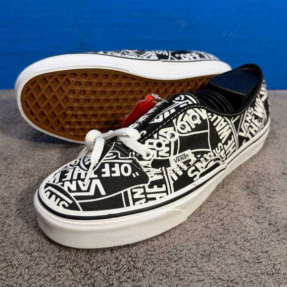Vans
Classics
Brand new - Picture 3 of 5
